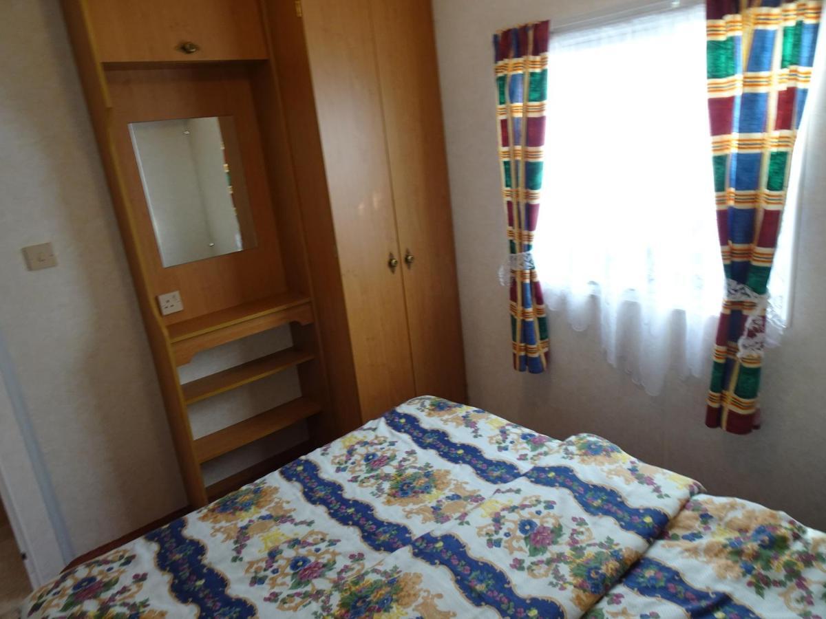 O.W. "Joasia I Maciek" Hotel Jaroslawiec Exterior photo